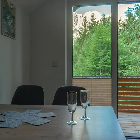 Beautiful In W/ Sauna, Wifi And 1 Bedrooms شقة