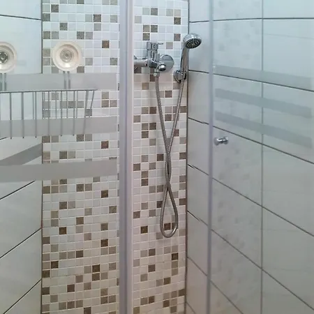 Apartamento Beautiful In W/ Sauna, Wifi And 1 Bedrooms